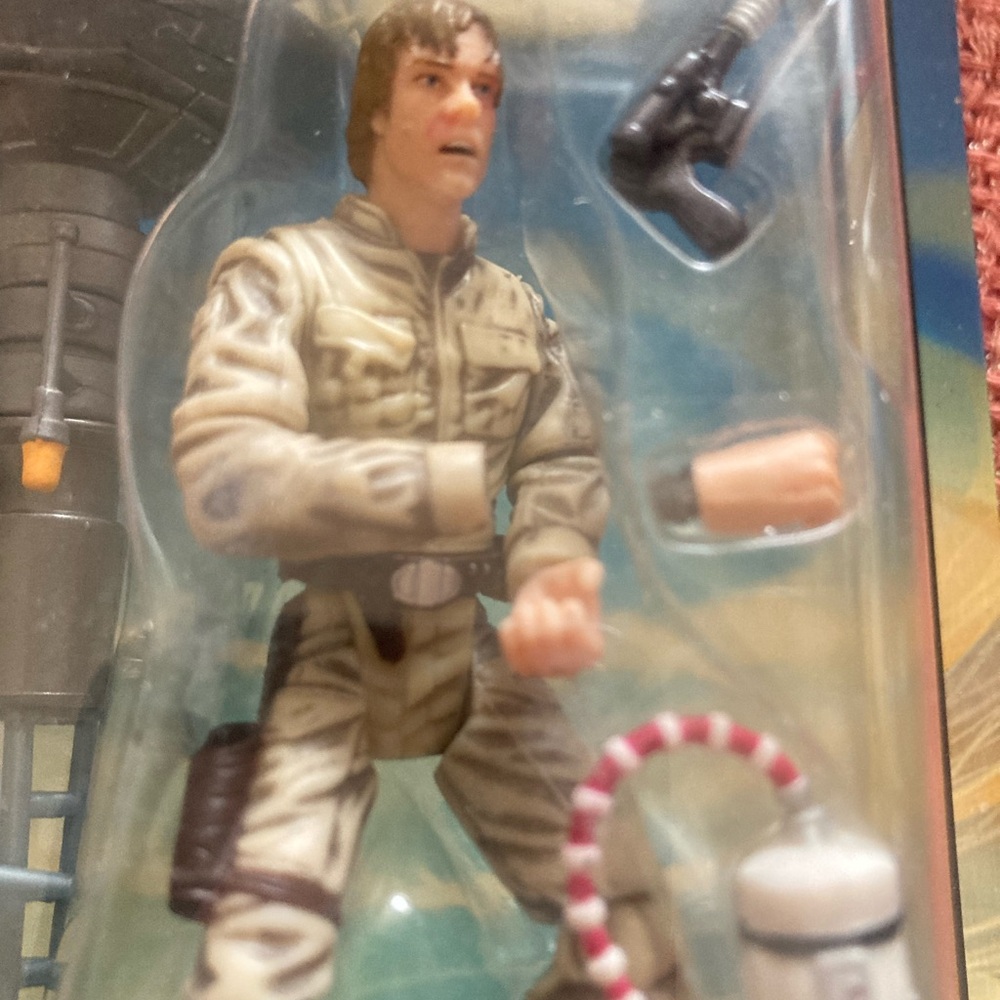 Star Wars Luke Skywalker Bespin Duel Action Figure - White, Beige, Black - Picture 3 of 4